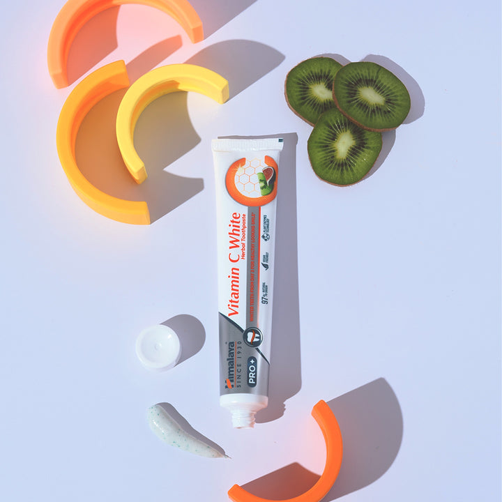 PRO C-vitaminos fehérítő gyógynövényes fogkrém
