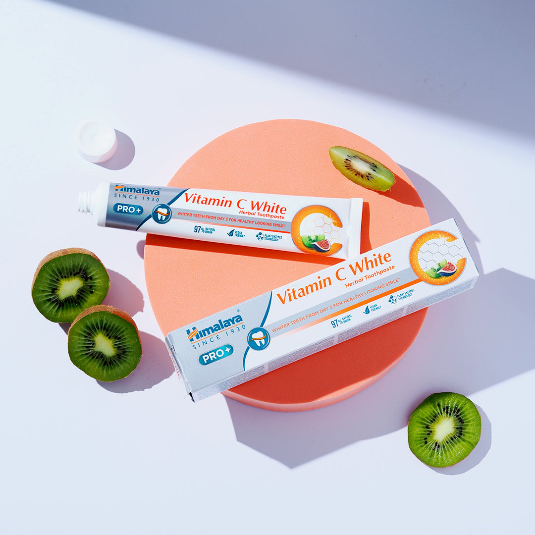 PRO C-vitaminos fehérítő gyógynövényes fogkrém
