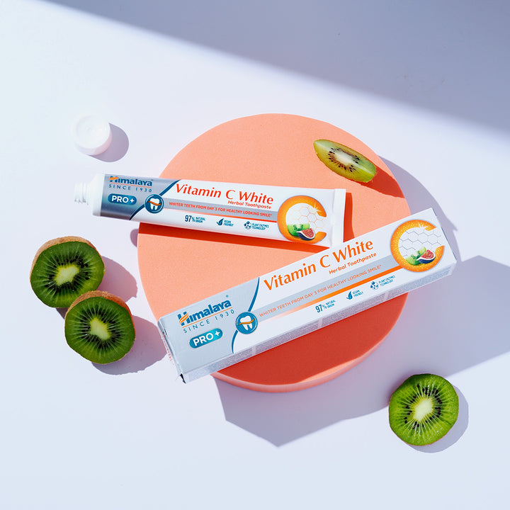 PRO C-vitaminos fehérítő gyógynövényes fogkrém